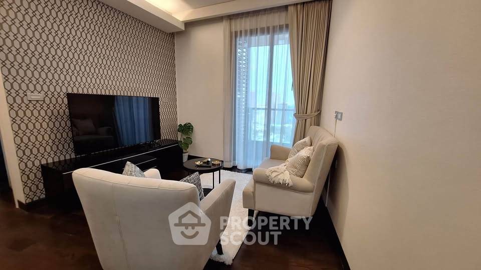 รูป คอนโด 2-ห้องนอน ที่ เดอะ ลุมพินี 24 ใกล้ BTS พร้อมพงษ์ (ID 2378790) - รูปที่ 3/6