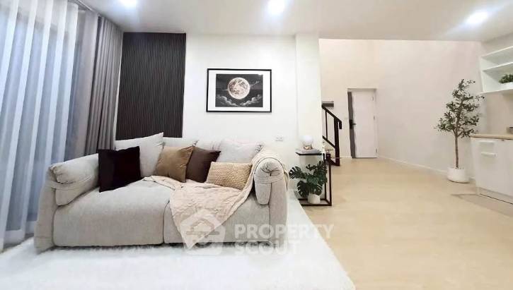 รูป คอนโด 2-ห้องนอน ที่ อีสท์ วูด พาร์ค คอนโดมิเนียม ใน สวนหลวง (ID 2792434) - รูปที่ 1/6