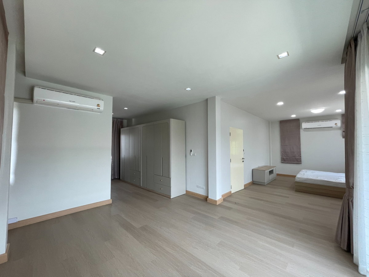 รูป บ้านเดี่ยว เศรษฐสิริ วัชรพล สภาพดี ถูกสุด พร้อมอยู่ - รูปที่ 13/19