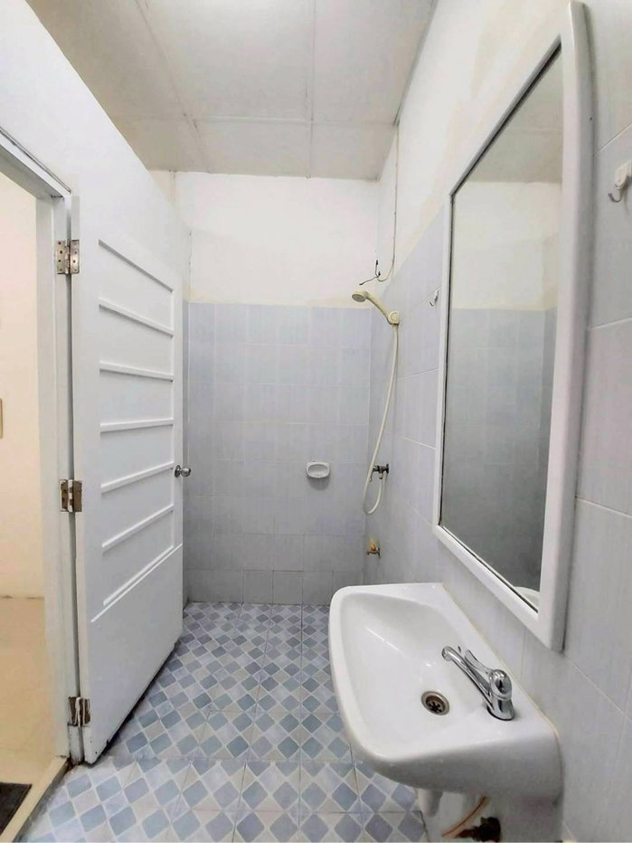 picture House for rent house for rent  - 8/11