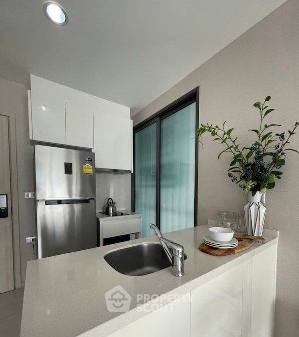 รูป คอนโด 1-ห้องนอน ที่ ริทึ่ม สุขุมวิท42 ใกล้ BTS เอกมัย (ID 825782) - รูปที่ 3/6