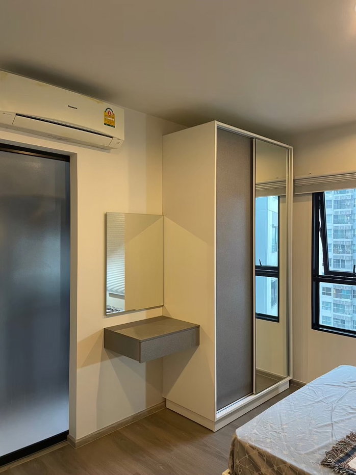 รูป Aspire Sathorn Taksin (Copper Zone)【𝐑𝐄𝐍𝐓】🔥ห้องจัดเต็มฟังก์ชัน เฟอร์ครบ ใช้งานง่าย พร้อมพื้นที่ส่วนกลางรองรับทุกกิจกรรม🔥 ติดต่อไลน์ไอดี: @hacondo - รูปที่ 3/4