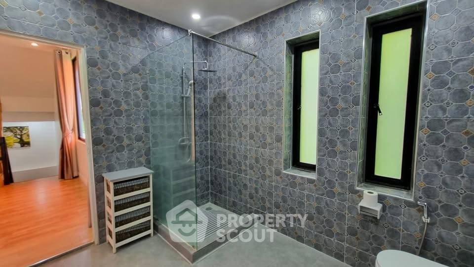 picture 2-BR Townhouse close to Pattaya (ID 2799988) - 8/16