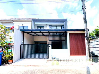 Townhouses for sale Khlong Luang Pathumthani : Townhome for Sale Baan Pruksa 40 Rangsit Klong 3, 3 beds 2 baths 20 Sqw 120 Sqm new renovation near Rangsit Nakhon Nayok Khlong Luang : SL26S-007