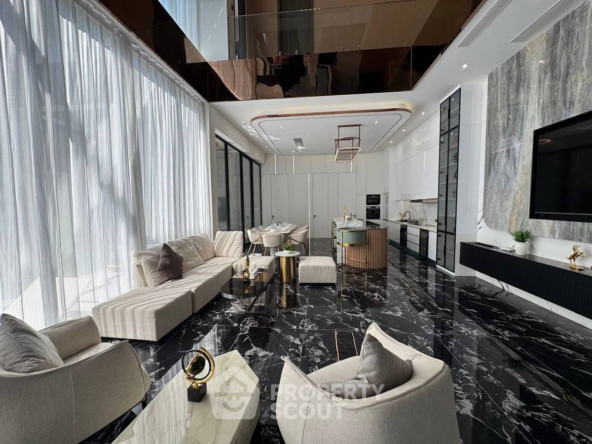 picture 6-BR House close to Pattaya South (ID 2800287) - 4/27