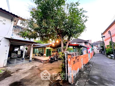 Land for sale Malin Plaza Chiang Mai : 172.8 m² Land for Sale close to Nimmanhaemin (ID 2705664)