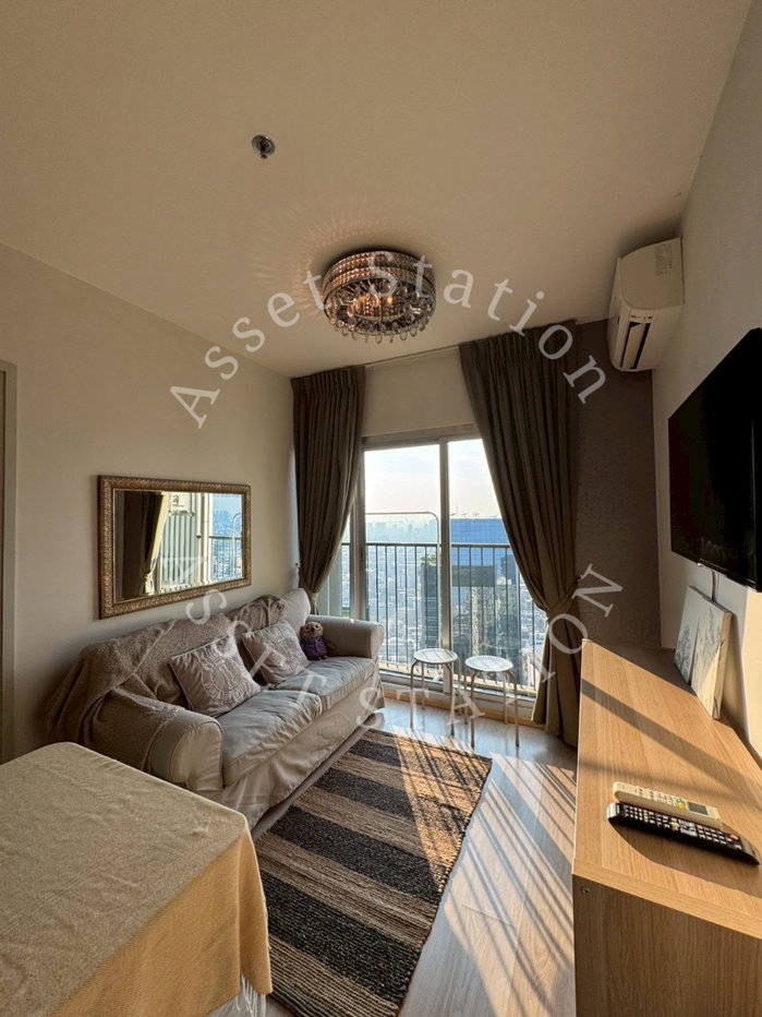 รูป 🏢ให้เช่าห้องแต่งสวย Noble Revolve Ratchada 2 ห้องกว้าง ชั้นสูงวิวเมือง BTS ศูนย์วัฒนธรรม💎 - รูปที่ 8/15