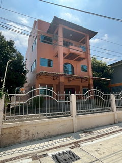 home office for sale, 75 sq.wah, Phoenix Park Soi 2 (Soi Aiyara 28), Khlong Song Subdistrict, Khlong Luang District, Pathum Thani Province. 