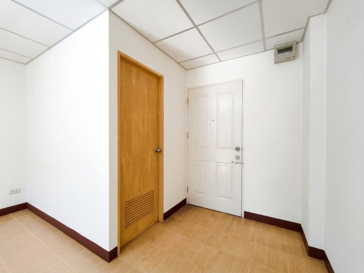 picture #SC12965 📌 Sale | 🟦🟨Piboon Condoville LLOYD Soonvijai-Thonglor 🟥🟩💬 𝑪𝒐𝒏𝒕𝒂𝒄𝒕 𝑳𝑰𝑵𝑬: @𝒔𝒆𝒄𝒓𝒆𝒕𝒑𝒓𝒐𝒑𝒆𝒓𝒕𝒚 🔥✨ - 3/11