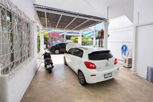 รูป MRTโชคชัย4 1.8กม. MRTลาดพร้าว71 1.4กม. รพ. เปาโล โชคชัย4 950 ม. ทำเลลาดพร้าว บ้านชั้นเดียวกว้างขวาง 2-3นอน 2น้ำ 45ตร.ว. 180ตร.ม. - รูปที่ 6/8