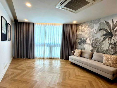 Condos for rent : Rare 3 Bedroom pet friendly residence for rent at President Park View Sukhumvit 24 Oak Tower 