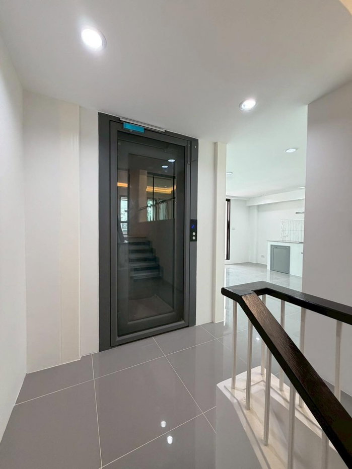 รูป ทาวน์โฮม 4.5ชั้น พร้อมลิฟต์ -สุขุมวิท101 (Sukhumvit 101) ตกแต่งใหม่พร้อมอยู่ -ทำเลใกล้ BTS ปุณณวิถี สายสีเหลือง - รูปที่ 17/56