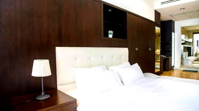 Condos for rent : Condo for rent at Baan Sathorn Chaopraya. Beautiful view, including fireworks during festivals.