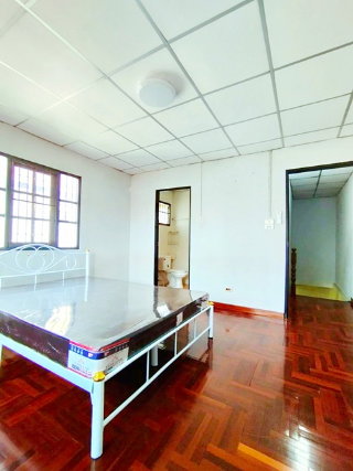 รูป บ้านทรงไทย ฟังก์ชันครบ บรมราชชนนี64-70 ศาลาธรรมสพน์ สาย3 บ้านแฝด 2 ชั้น 2 นอน 2 น้ำ ใกล้รร.วัดใหม่ผดุงเขต 25 ตร.ว.ทำเลทวีวัฒนา - รูปที่ 3/7