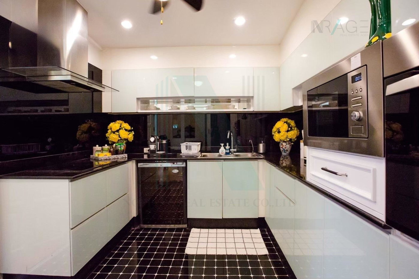 รูป 📌 ให้เช่าทาวน์เฮาส์ 4 ชั้น คริสตัล วิลล์ 4 ห้องนอน 4 ห้องน้ำ - รูปที่ 4/8