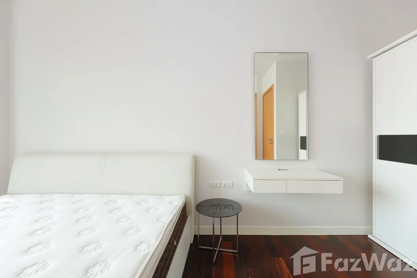 picture 1 Bedroom Condo for sale at Circle Condominium 6177346 - 10/21