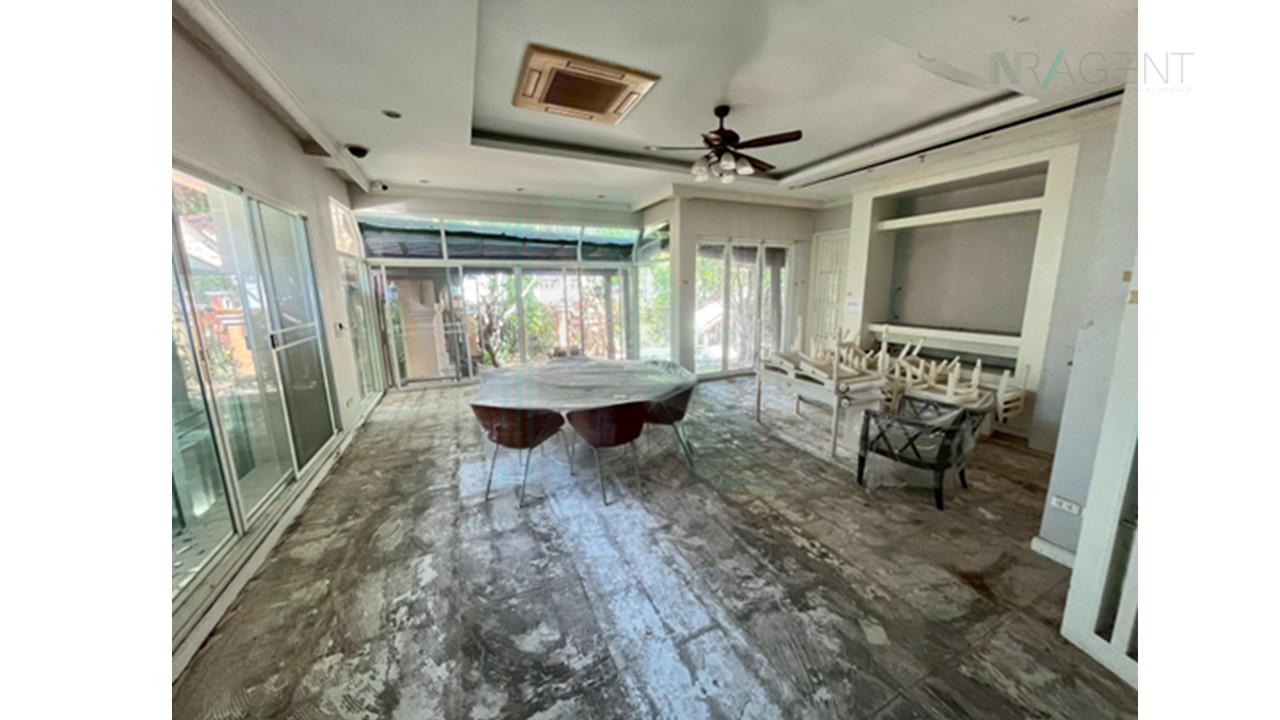 รูป 📌 ขายบ้านเดี่ยว โครงการ พฤกษ์ภิรมย์ รีเจ้นท์ สุขุมวิท 2 ชั้น 5 ห้องนอน 7 ห้องน้ำ - รูปที่ 6/8