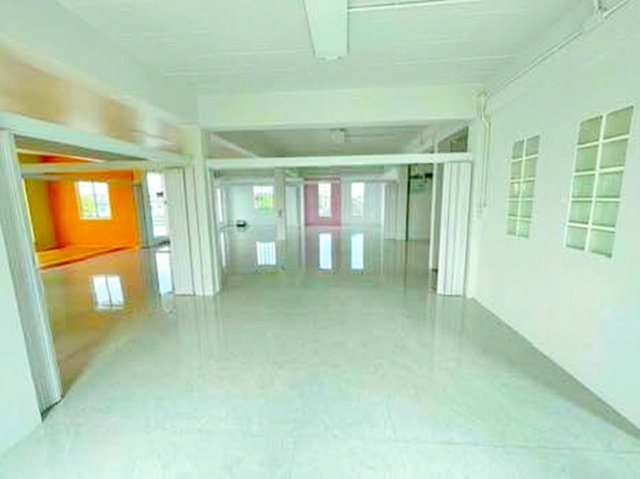 รูป อาคาร 4ชั้นสภาพสวย 100ตร.ว. 700ตร.ม. สวนหลวง ร.9 900ม.ดีไซน์ทันสมัย พัฒนาการ 91-99 9นอน 4 น้ำ - รูปที่ 7/8