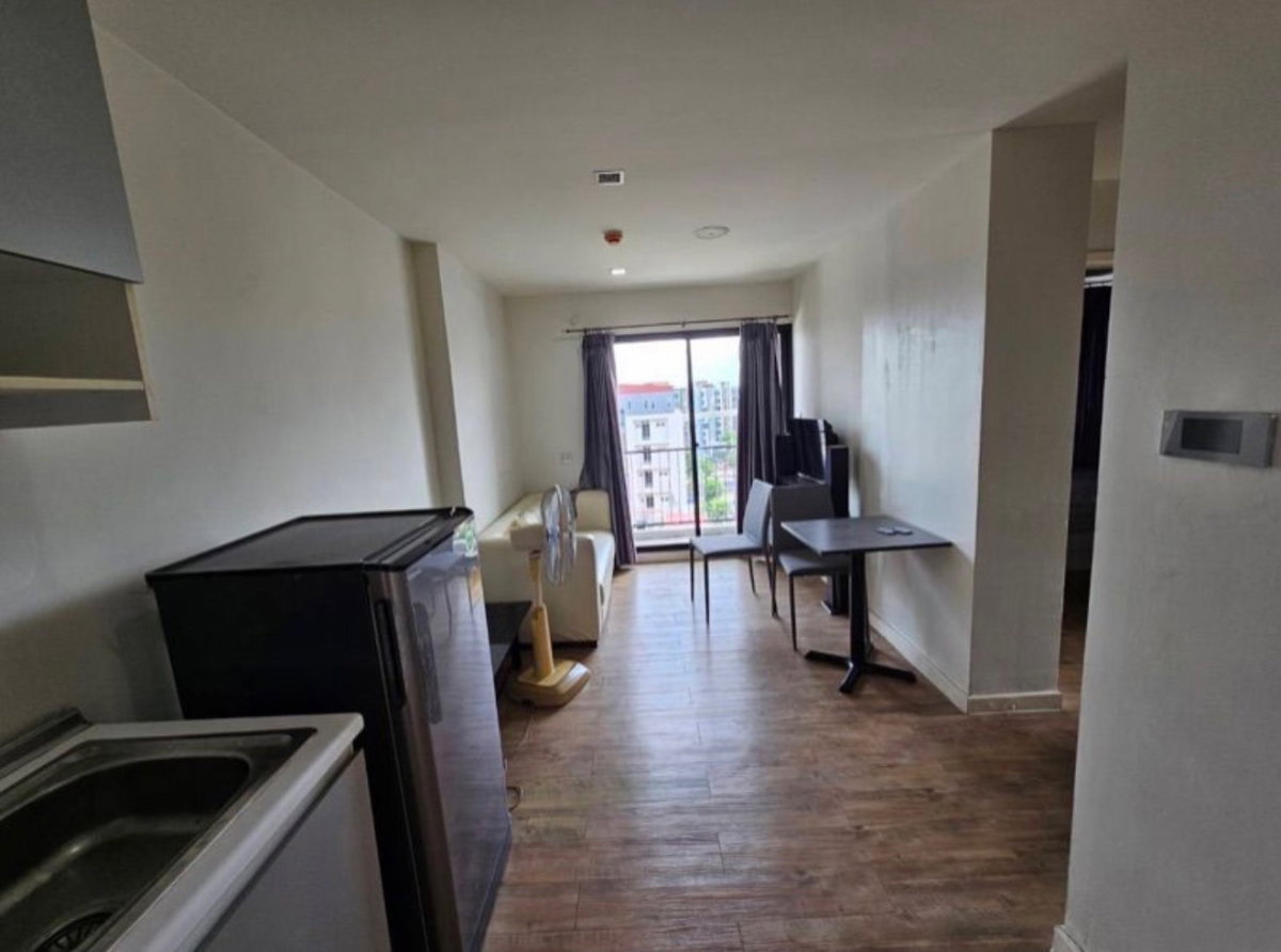 picture H2 Glass and Chrome for rent ✨ Fully furnished - 6/9