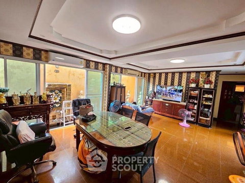 บ้าน 5-ห้องนอน ใกล้ เมืองพัทยา (ID 2801532)