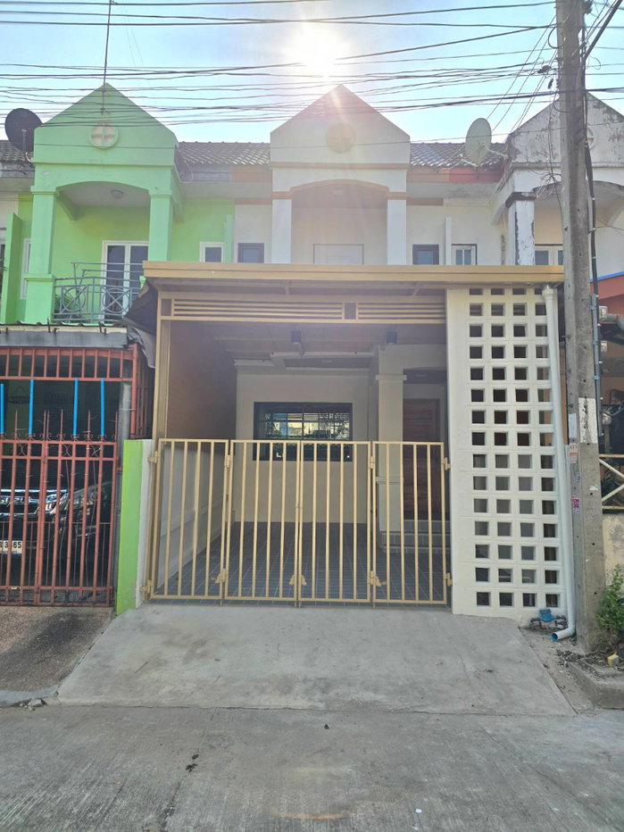 รูป ทาวน์เฮาส์ 2ชั้น รีโนเวทใหม่ ทำเลดี มีระเบียง ด้านหน้า ม.กฤษณา ซอย 1/5 ถนนร่มเกล้า 12 มีนบุรี ราคาถูก - รูปที่ 2/28