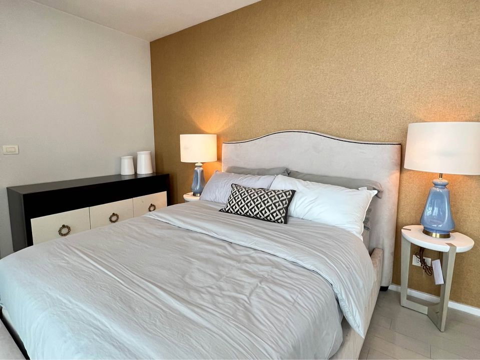 picture Noble Ploenchit luxury duplex 3 Bedroom condo for rent in Ploenchit - 12/26