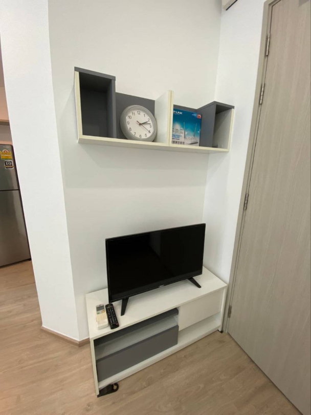 รูป Ideo Q Chula Samyan【𝐒𝐄𝐋𝐋 & 𝐑𝐄𝐍𝐓】🔥ดีไซน์เฉียบคม เฟอร์จัดเต็ม บิ้วอินลงตัว พร้อมส่วนกลางครบ🔥 ติดต่อไลน์ไอดี: @hacondo - รูปที่ 3/7