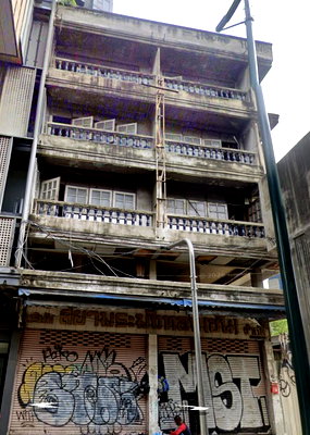 อาคารพาณิชย์ ถนนพหลโยธิน : 🔥 ขายอาคารพาณิชย์ 2 คูหา ทำเลทอง ใจกลางจตุจักร (เจ้าของขายเอง) 🔥