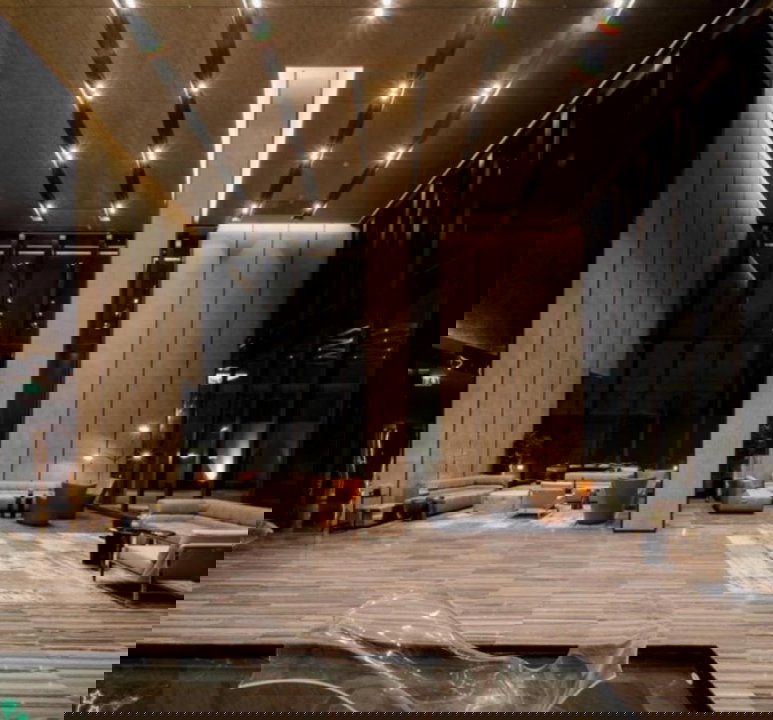 picture Selling Below Appraisal Price! Ashton Silom 1Bedroom - 10/15