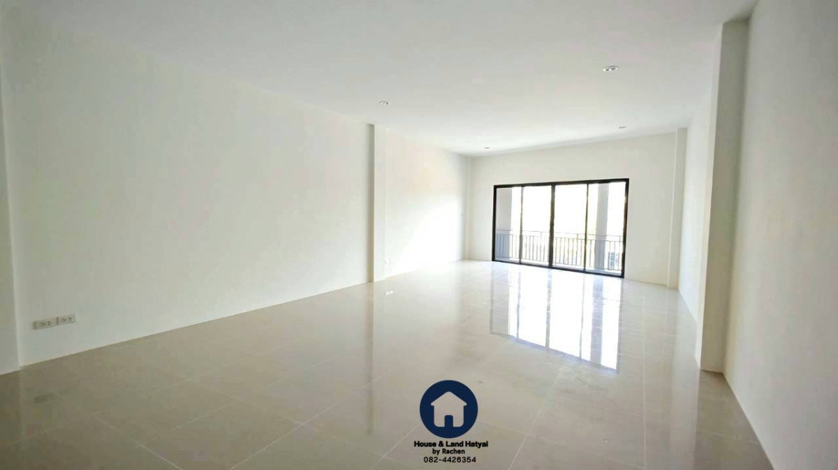 รูป ขาย ทาวน์โฮม 3 ชั้น ใจกลางเมืองหาดใหญ่ เนื้อที่ 26.3 ตร.วา เหมาะทำ home Office, คาเฟ่ ขาย 12.9 ล้านบาท - รูปที่ 7/26