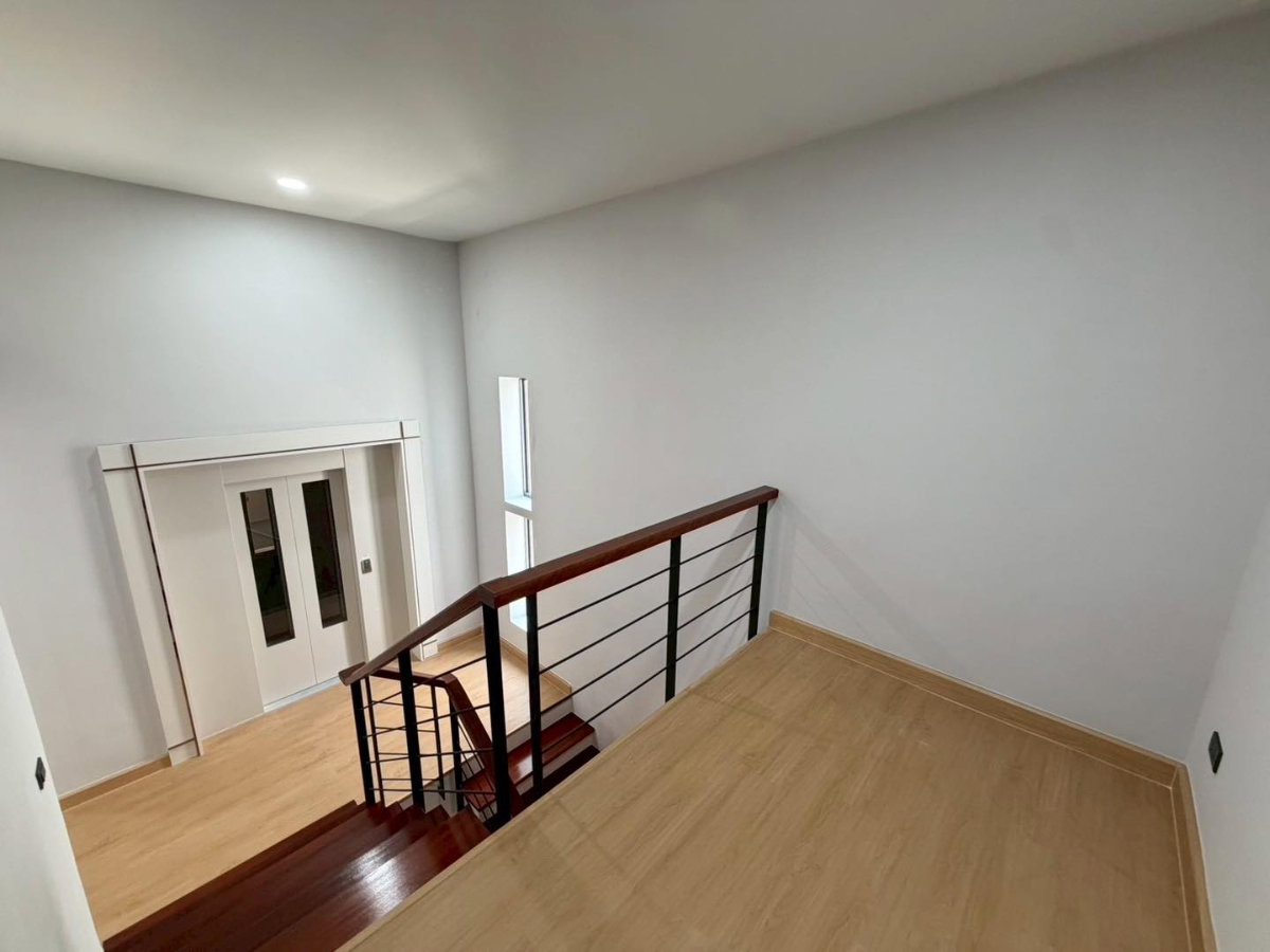 รูป บ้านเดี่ยวหลังใหญ่ 3ชั้น หมู่บ้าน ปรีชา  𝐏𝐑𝐄𝐄𝐂𝐇𝐀 รามคำแหง-กรุงเทพกรีฑา ร่มเกล้า ราษฎร์พัฒนา ทำเลดี ตกแต่งใหม่ สวย พร้อมอยู่ - รูปที่ 33/57