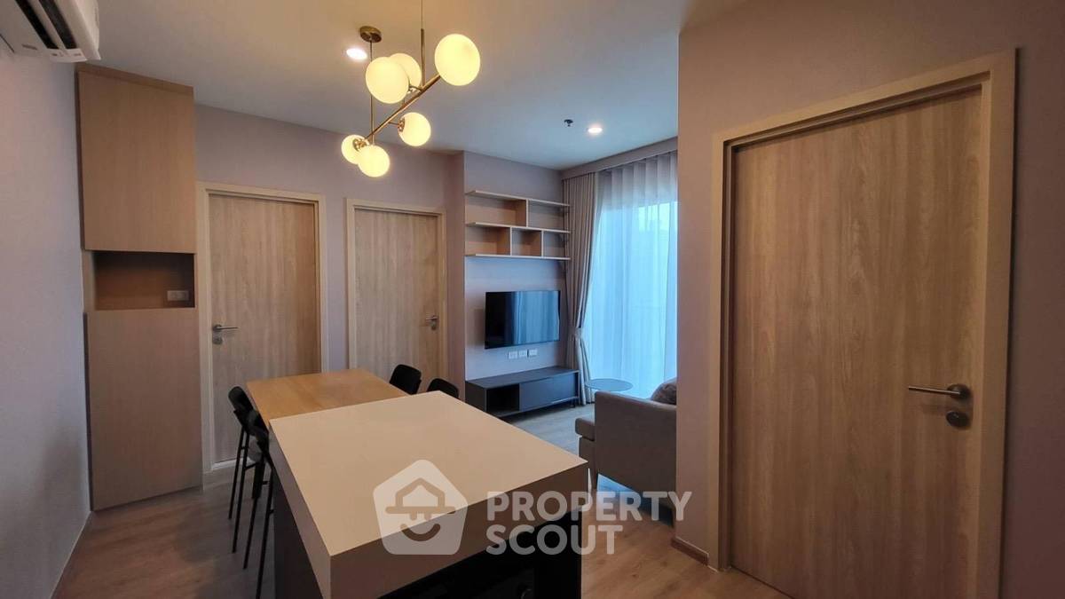 picture 2-BR Condo at Nue District R9 near MRT Phra Ram 9 (ID 2800001) - 2/4