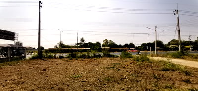 Land for rent Nakhon Pathom : Land for rent 200 sq.wah Roadside land