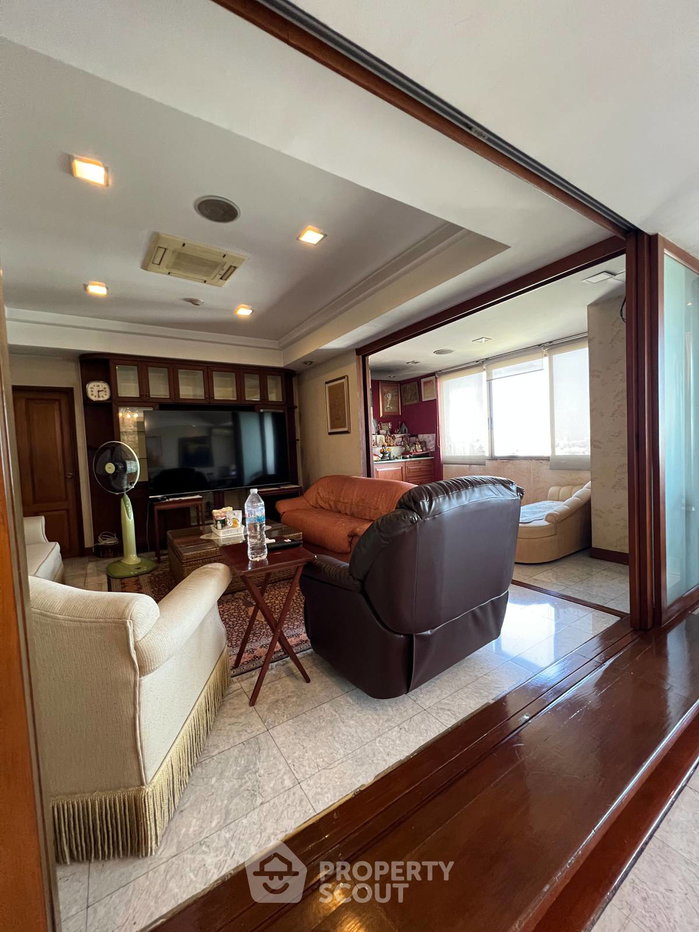 รูป คอนโด 4-ห้องนอน ที่ โอเรียลเต็ล ทาวเวอร์ คอนโดมิเนียม ใกล้ BTS เอกมัย (ID 2801443) - รูปที่ 12/30