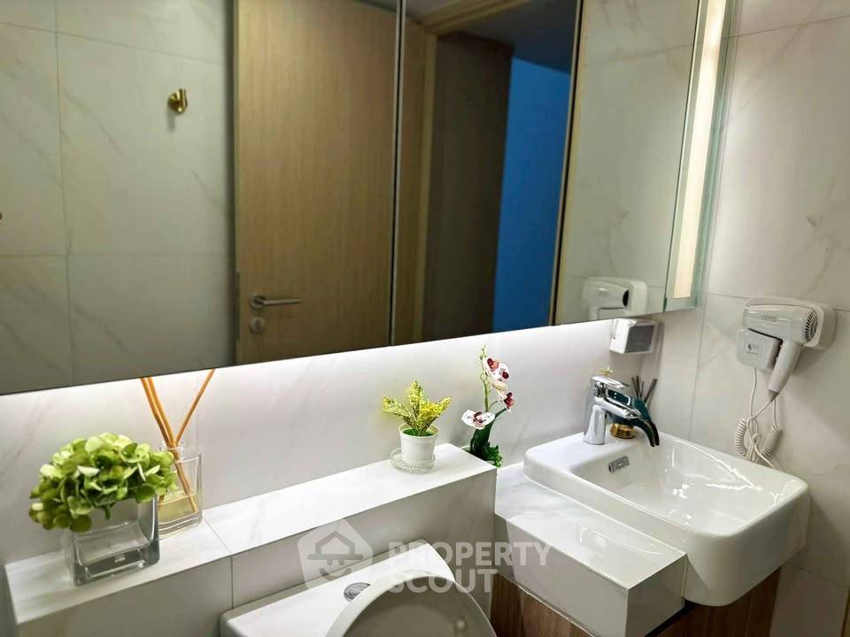 picture 2-BR Condo at Walden Asoke near MRT Sukhumvit (ID 2799598) - 30/48