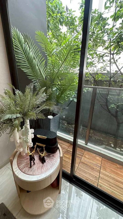 picture 2-BR Condo at Walden Asoke near MRT Sukhumvit (ID 2799598) - 9/48