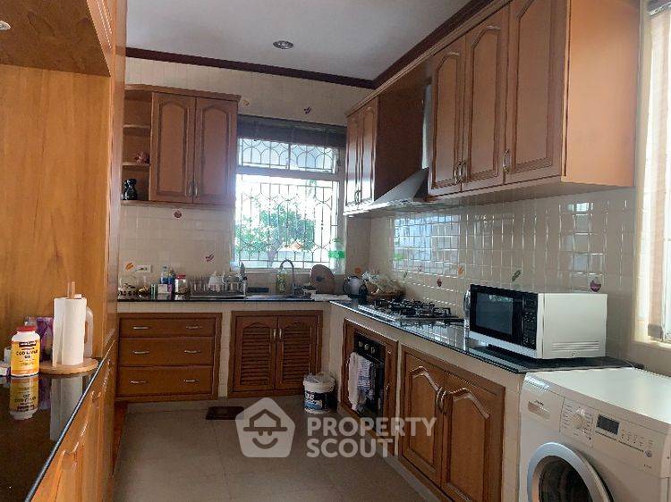 picture 5-BR House near MRT Bang Rak Noi Tha It (ID 2764856) - 4/12
