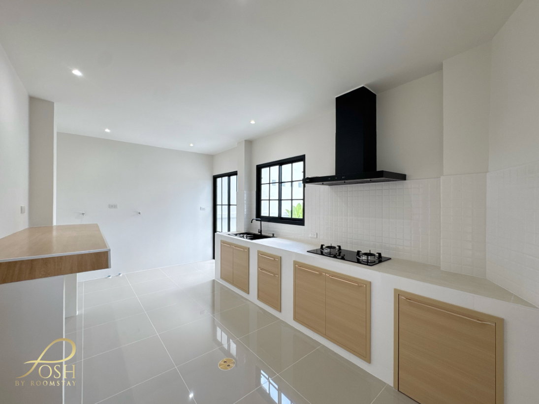 รูป บ้านเดี่ยว (หลังมุม) รีโนเวทใหม่ โครงการเจ้าฟ้าการ์เด้นโฮม 3 – เกาะแก้ว พื้นที่ใช้สอยเยอะ 45.4 ตารางวา 4ห้องนอน 3ห้องน้ - รูปที่ 27/43