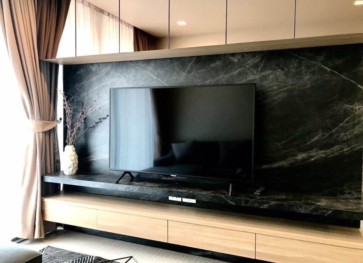 picture Downtown 49 - 5/8