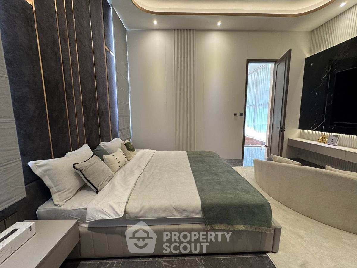 picture 6-BR House close to Pattaya South (ID 2800287) - 14/27