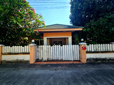 Houses for sale Si Racha Chonburi : Sell House Eastiny Park Sriracha District Chonburi Province