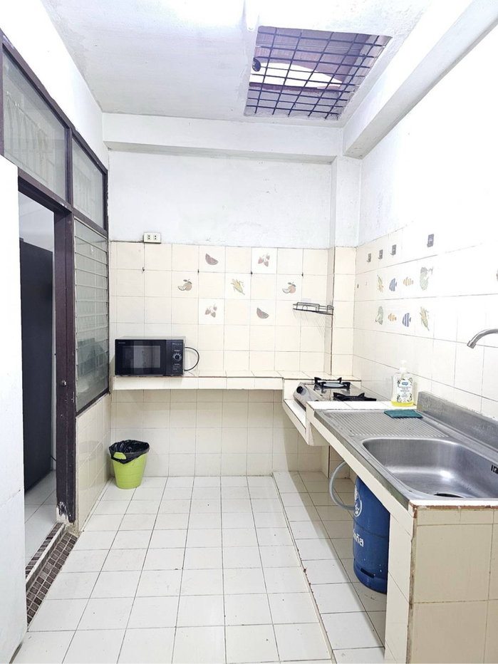 picture House for rent house for rent  - 7/11