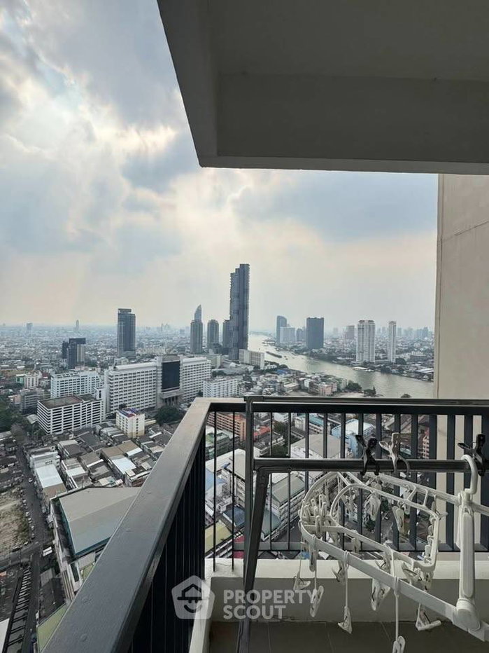 รูป คอนโด 2-ห้องนอน ที่ ริธึ่ม สาทร ใกล้ BTS สะพานตากสิน (ID 2799896) - รูปที่ 10/10