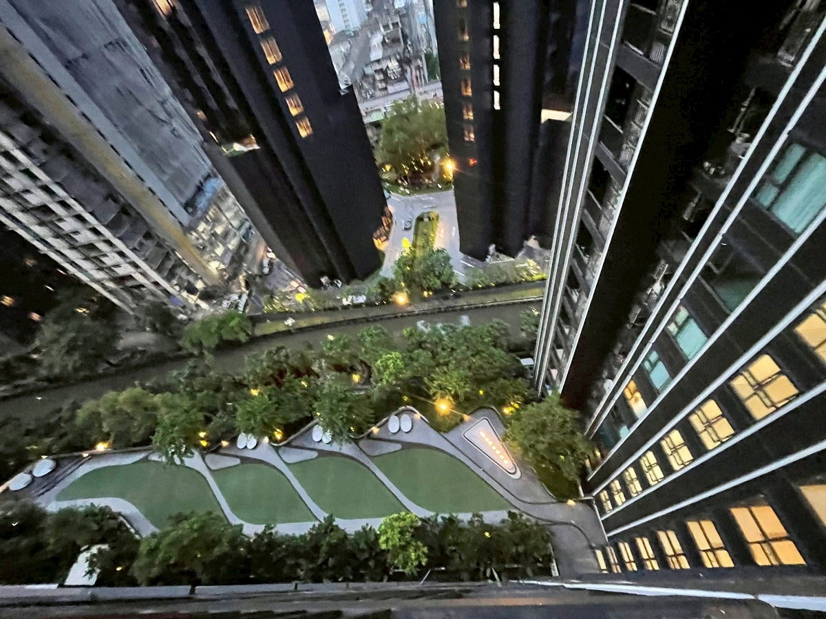 รูป ปล่อยเช่า Life Asoke–Rama 9 🏙️✨ ทิศเหนือไม่ร้อน ใกล้ MRT พระราม 9 🚇 ห้องแต่งครบ เฟอร์+เครื่องใช้ไฟฟ้าพร้อมอยู่ 🛋️  - รูปที่ 9/9