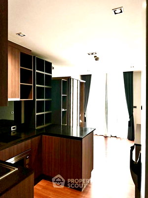 Condos for sale : 1-BR Condo at U Charoen Residence Town In Town in Phlapphla (ID 2215556)