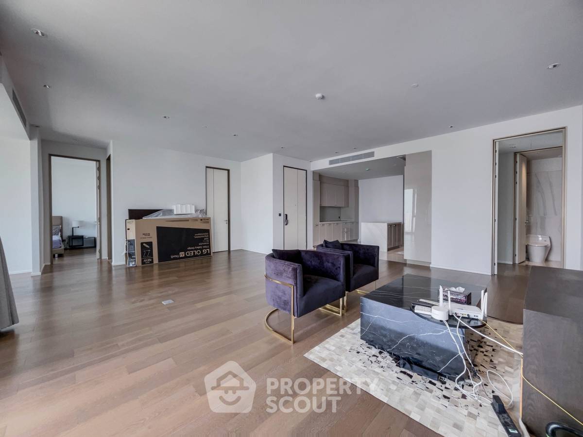 picture 3-BR Condo at KRAAM Sukhumvit 26 near BTS Phrom Phong (ID 1864907) - 8/30