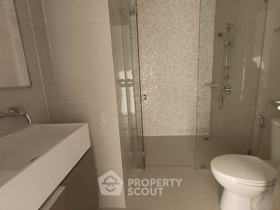 รูป คอนโด 3-ห้องนอน ที่ รีเฟล็คชั่น จอมเทียน บีช พัทยา ใกล้ เมืองพัทยา (ID 2801514) - รูปที่ 15/16