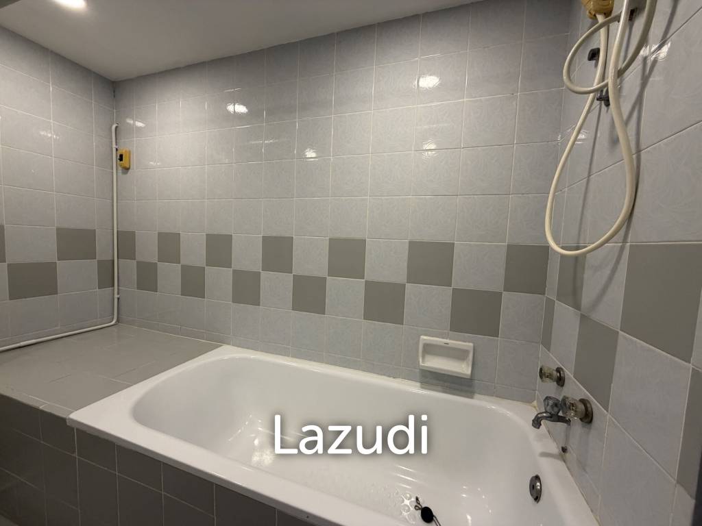 picture Newly Renovated 2-Bedroom Grandview Jomtien - 17/25