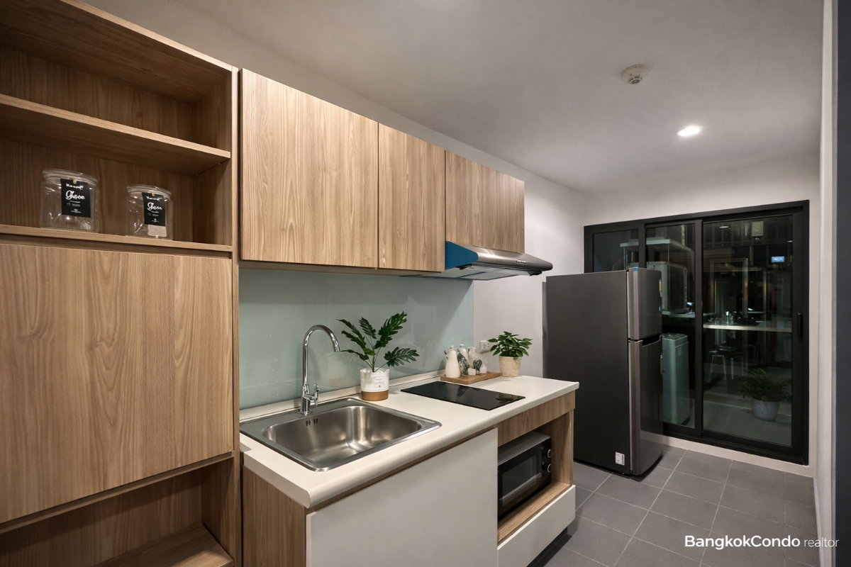 picture 🍀 Cozy Room For Rent 📌 The Excel Hideaway Sukhumvit 71 (Line: @rent2022) | Near BTS Phra Khanong  ✨ Ready to move in! ✨ 📌 Ref Code: A04205 - 11/15