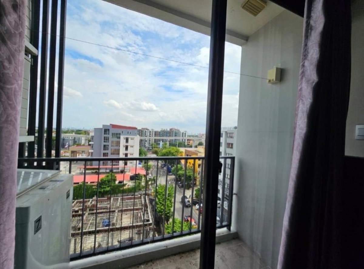 picture H2 Glass and Chrome for rent ✨ Fully furnished - 7/9